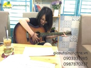 Cần gia sư dạy đàn Guitar tại quận Phú Nhuận